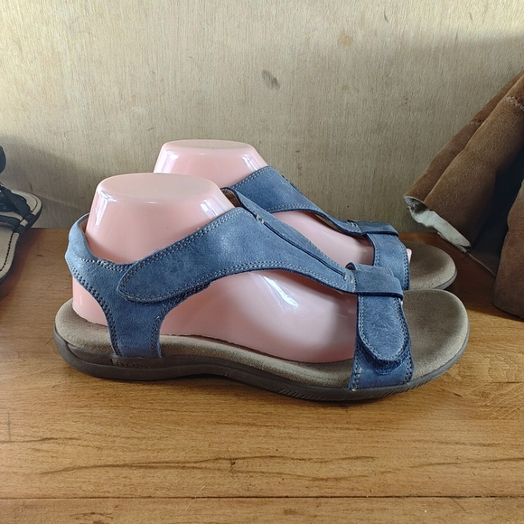 Taos Dark Blue Leather Adjustable Strap Sandals – Women’s Size 10 - Picture 6 of 12